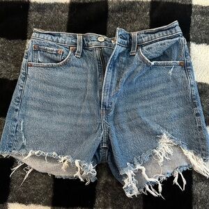Abercrombie womens 4 inch high rise mom shorts size 27/4